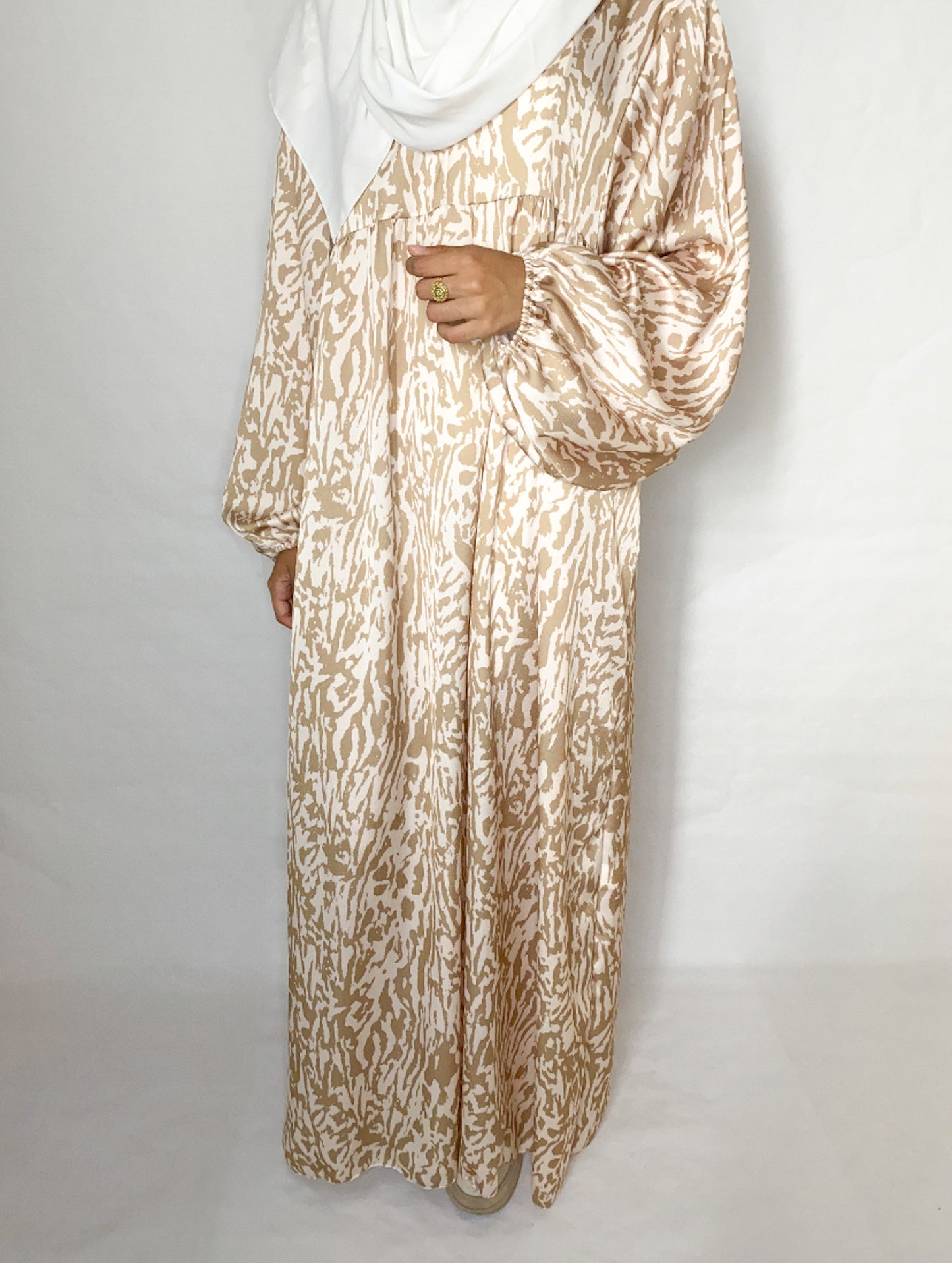 Robe ample beige à motif