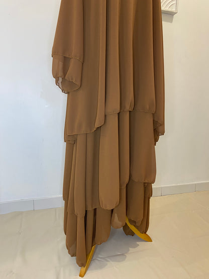 Abaya à volants marron