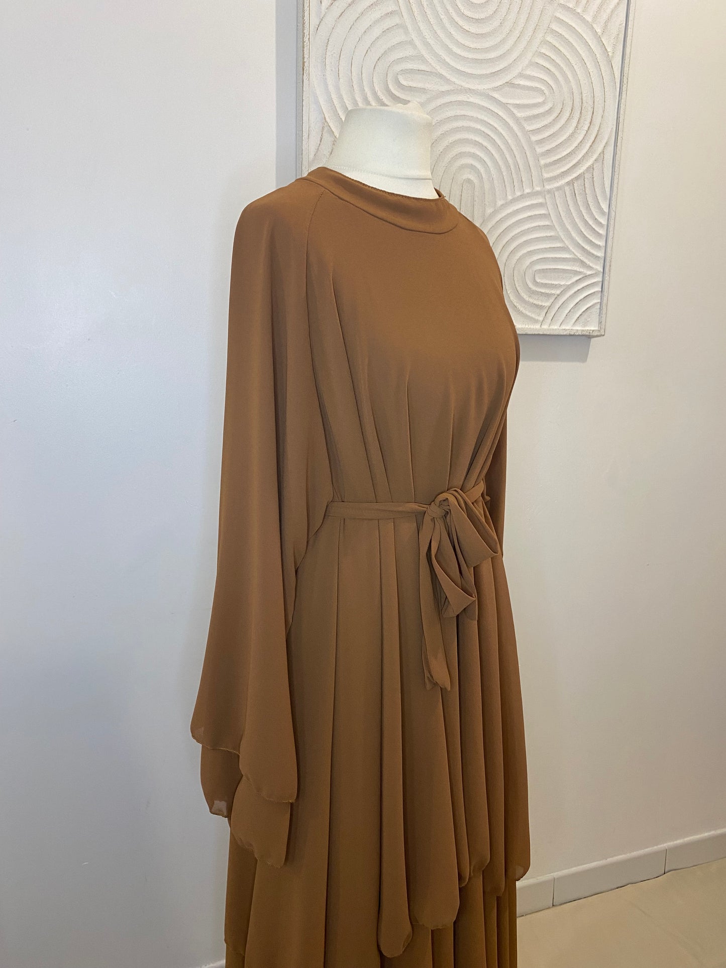 Abaya à volants marron